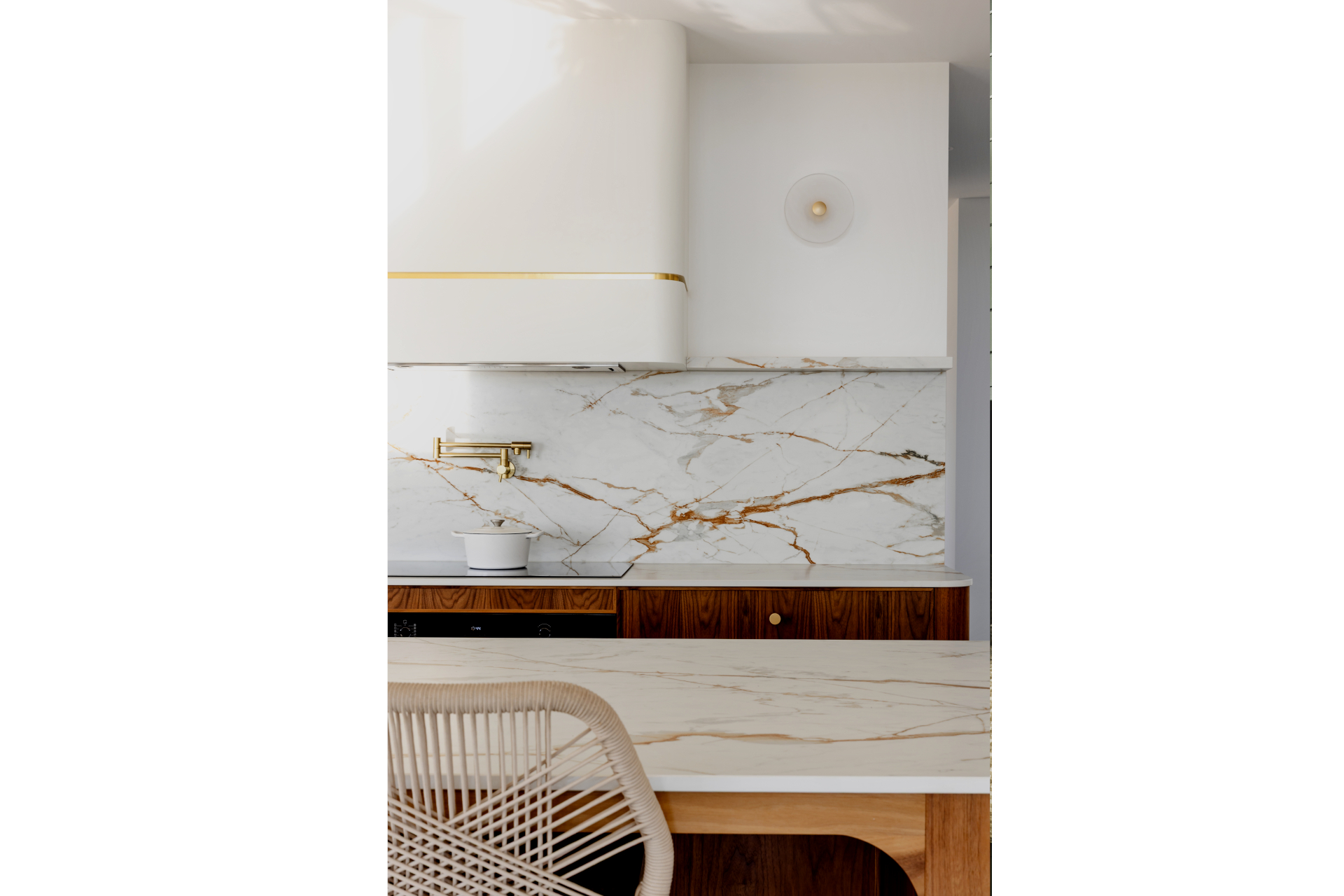 Kitchen-Luxury custom joinery in Albury Wodonga by LA Smith Studio
