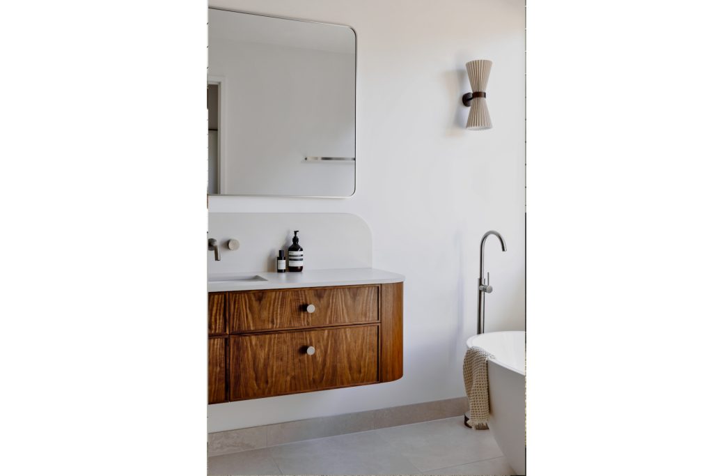 Kitchen-Luxury custom joinery in Albury Wodonga by LA Smith Studio